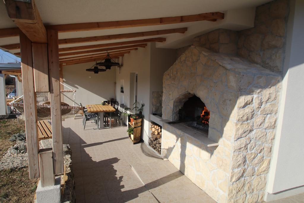 Вилла Oak House Zadvarje Экстерьер фото