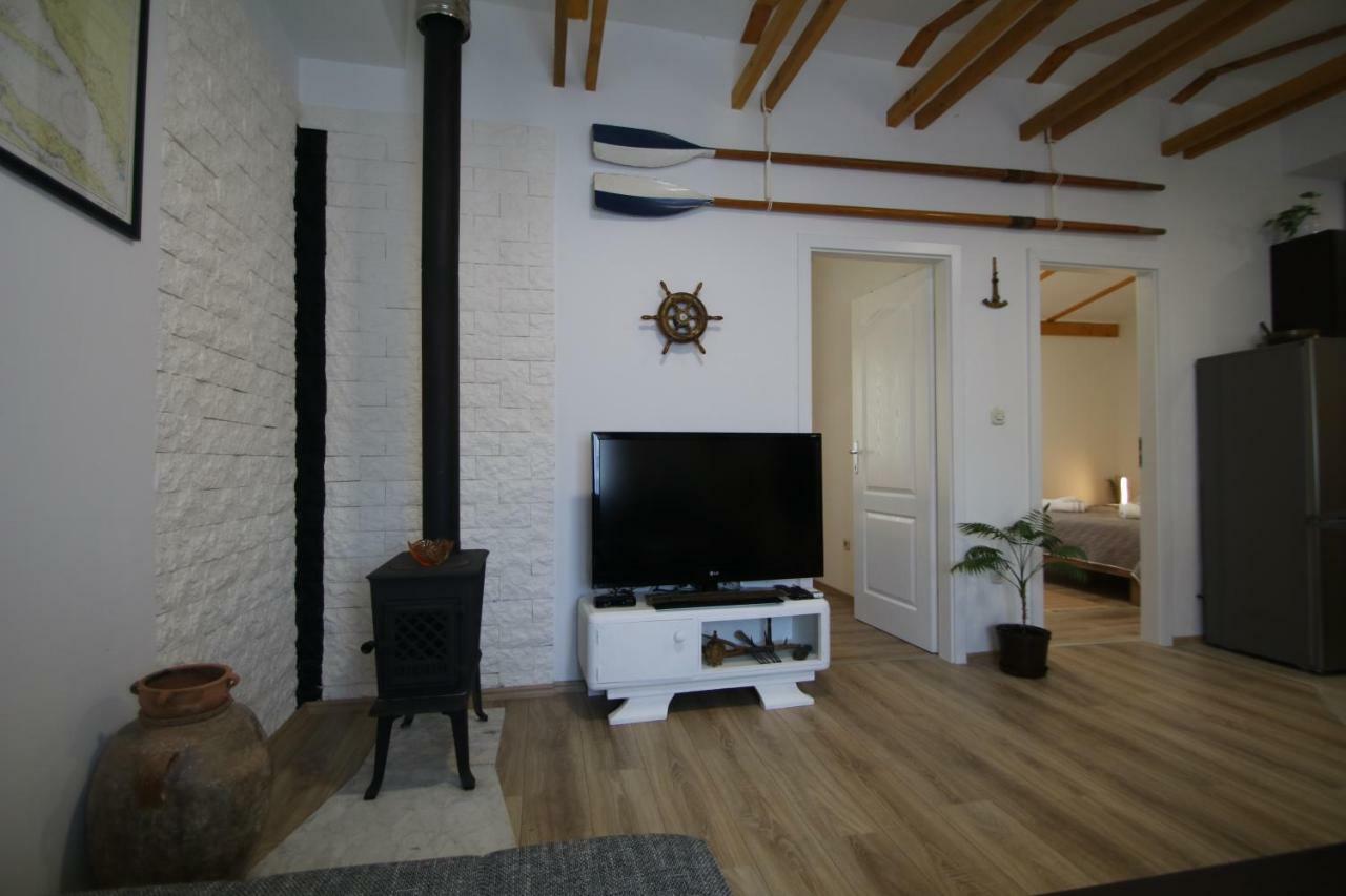 Вилла Oak House Zadvarje Экстерьер фото