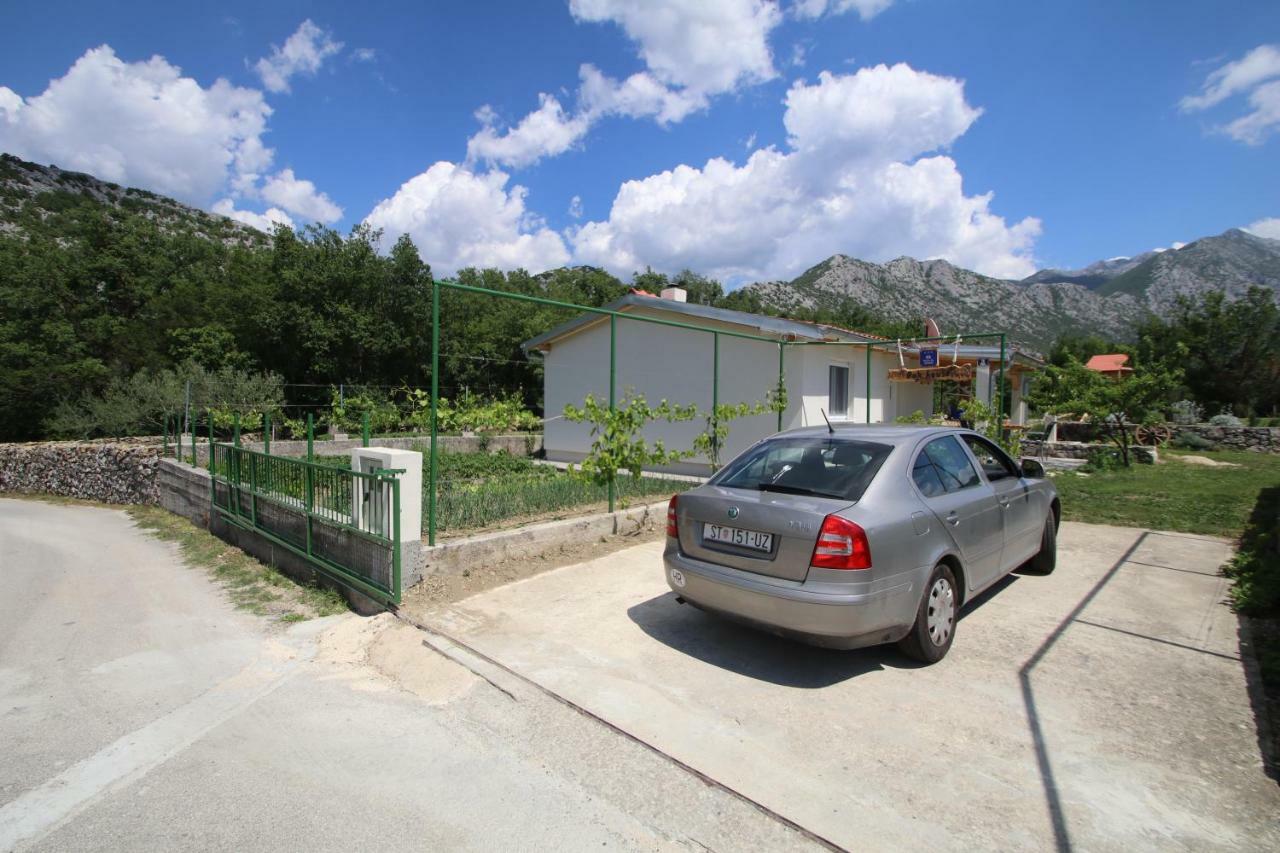 Вилла Oak House Zadvarje Экстерьер фото